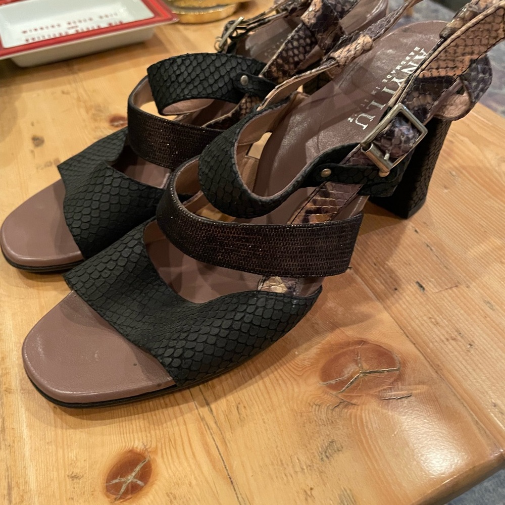 Anyi Lu heels handmade in Italy